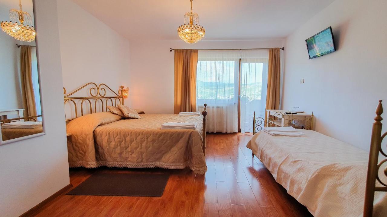 Pensiunea Annalisa Corbeni Ngoại thất bức ảnh